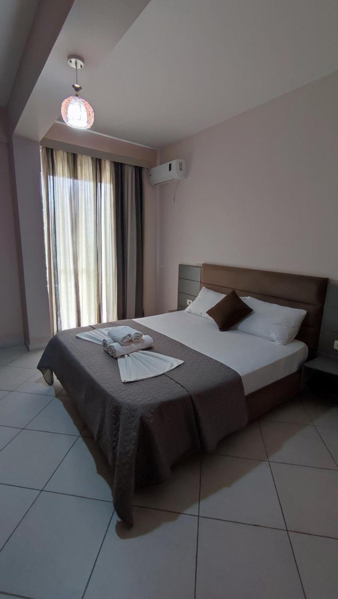 Olivio, Hotel Dhërmi