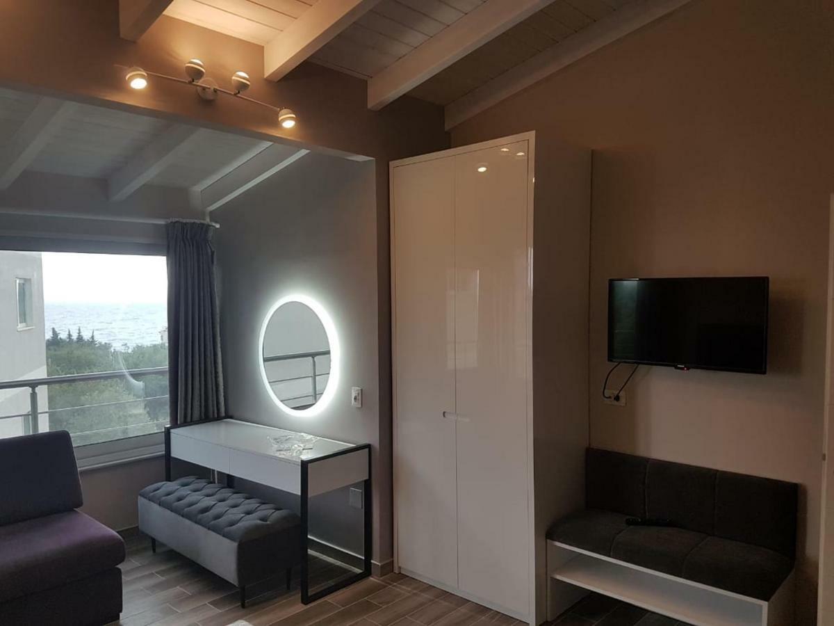 Olivio, Hotel *